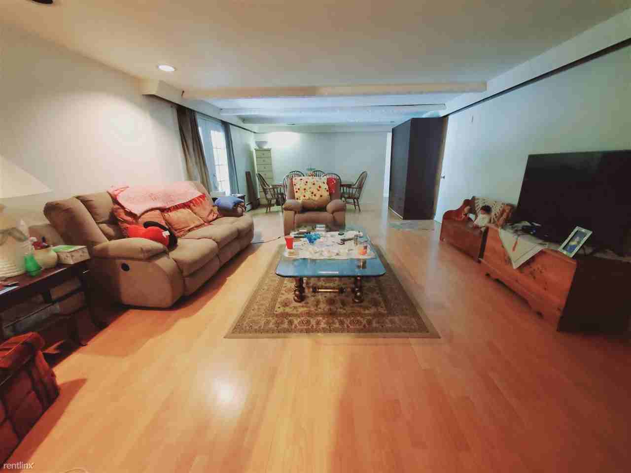 48 Meyer Pl - Photo 3 of 10