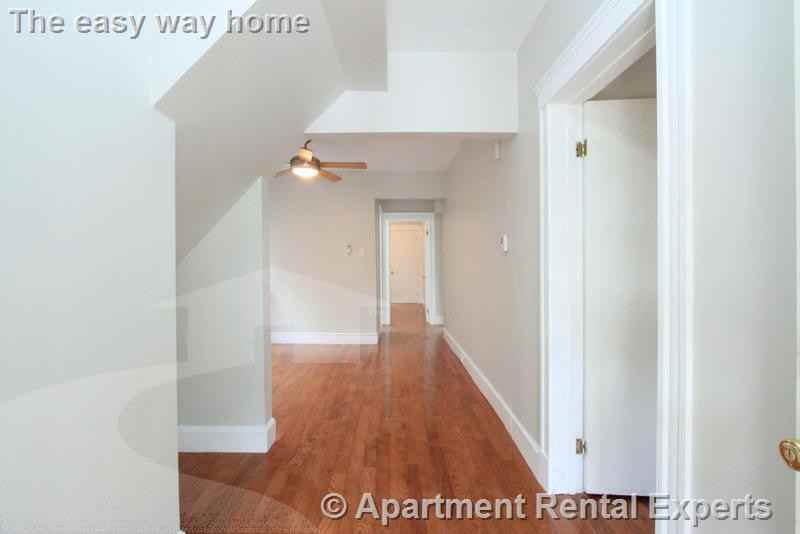 121 Yale St - Photo 4 of 17