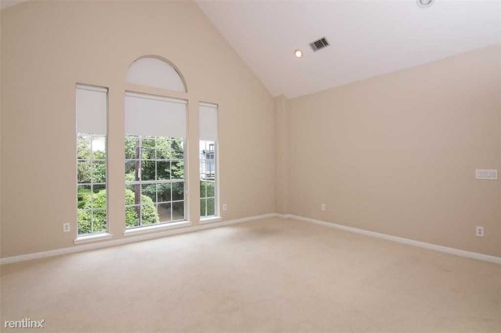 4906 4906 Yoakum Blvd - Photo 2 of 5