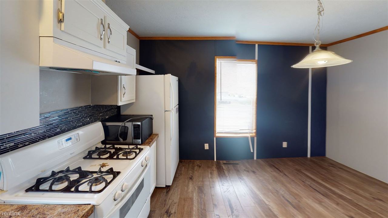 124 Delta Ave - Photo 2 of 12