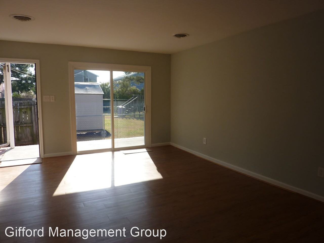 9512 18th Bay St - Photo 2 of 10