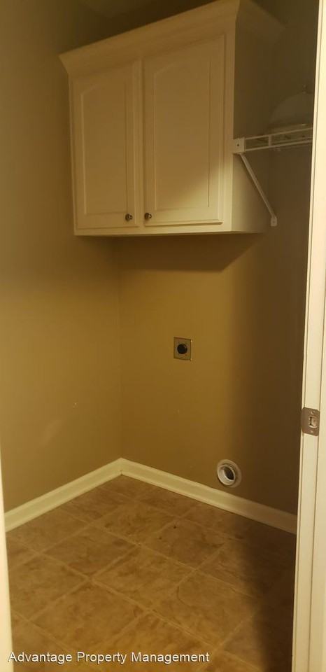 50 Whispering Wind Cir - Photo 3 of 15