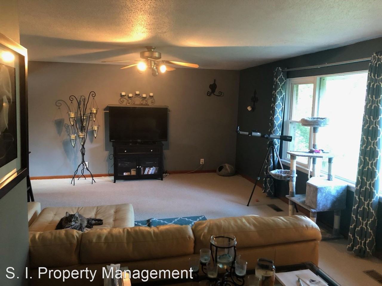 705 S Benwood Dr - Photo 2 of 18