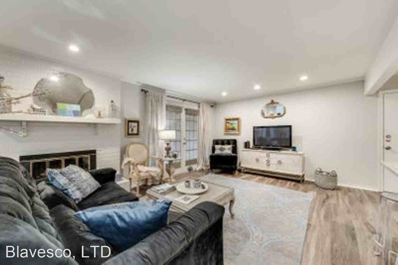 5702 Pershing Ave - Photo 3 of 20