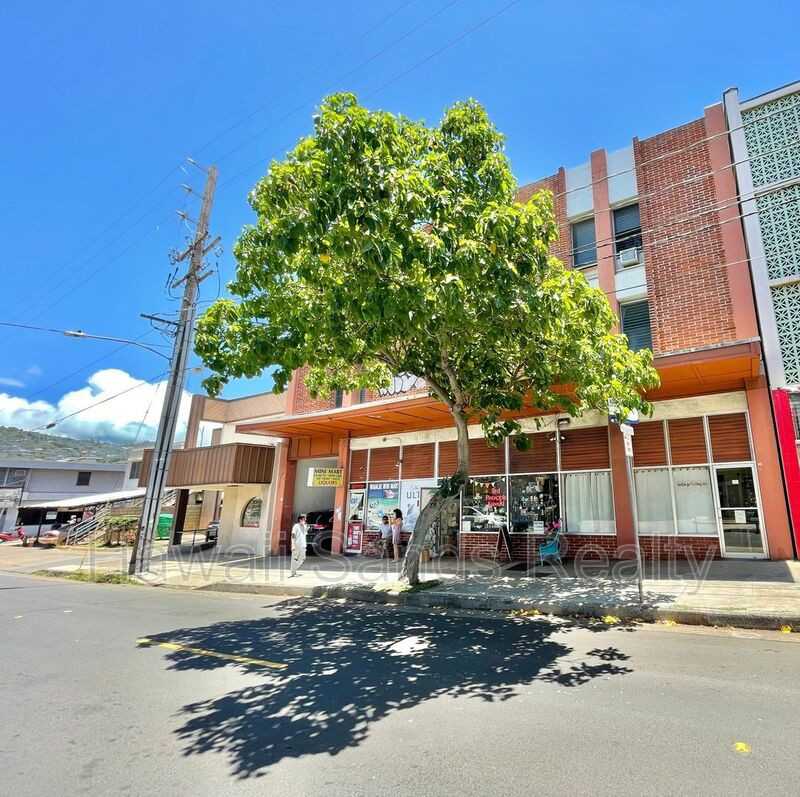 1133 12th Ave #201 - Photo 2 of 12