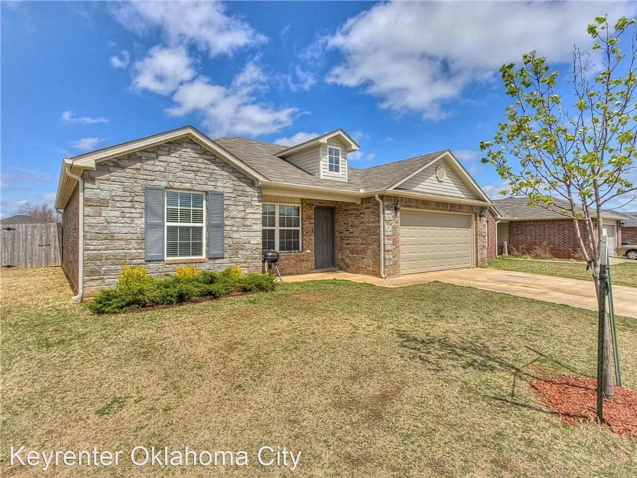 3329 Se 95th St - Photo 2 of 36