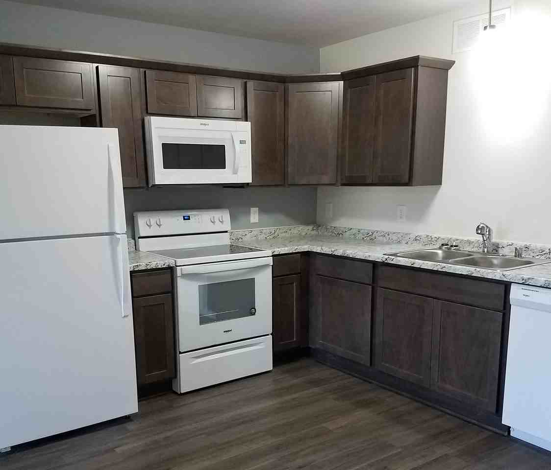 520 Maple Brook Court - Photo 3 of 6