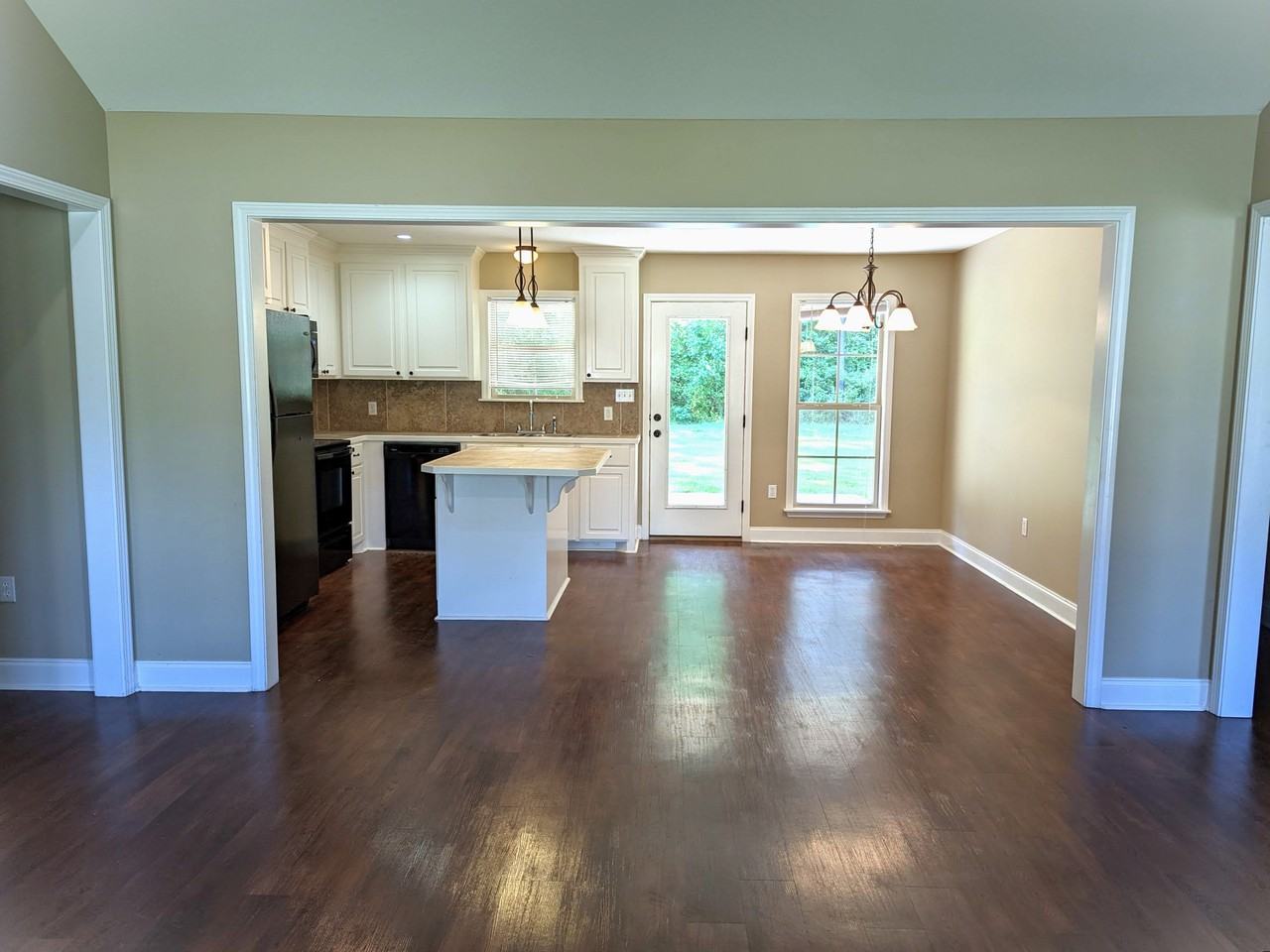 42 Planted Pine Dr - Photo 3 of 16