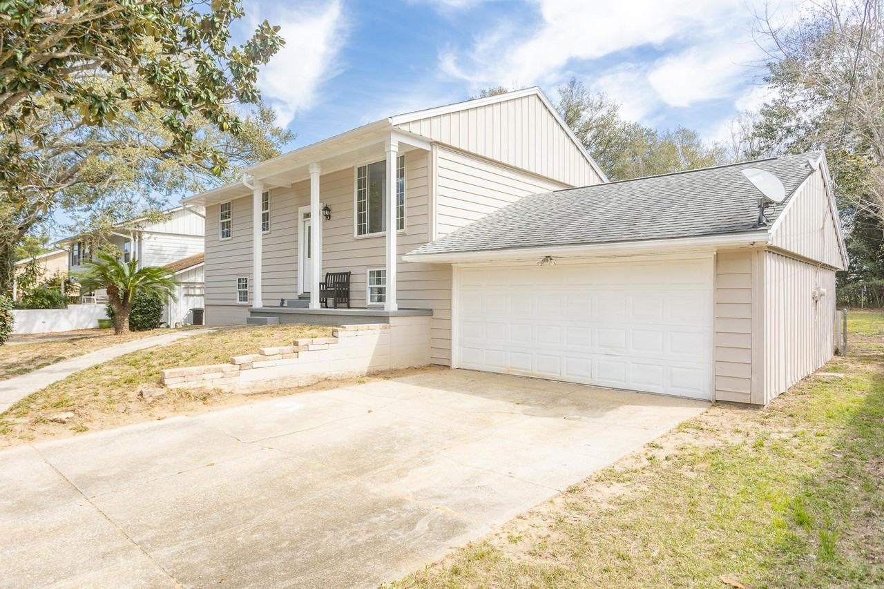 5404 Tomlinson Rd - Photo 2 of 29