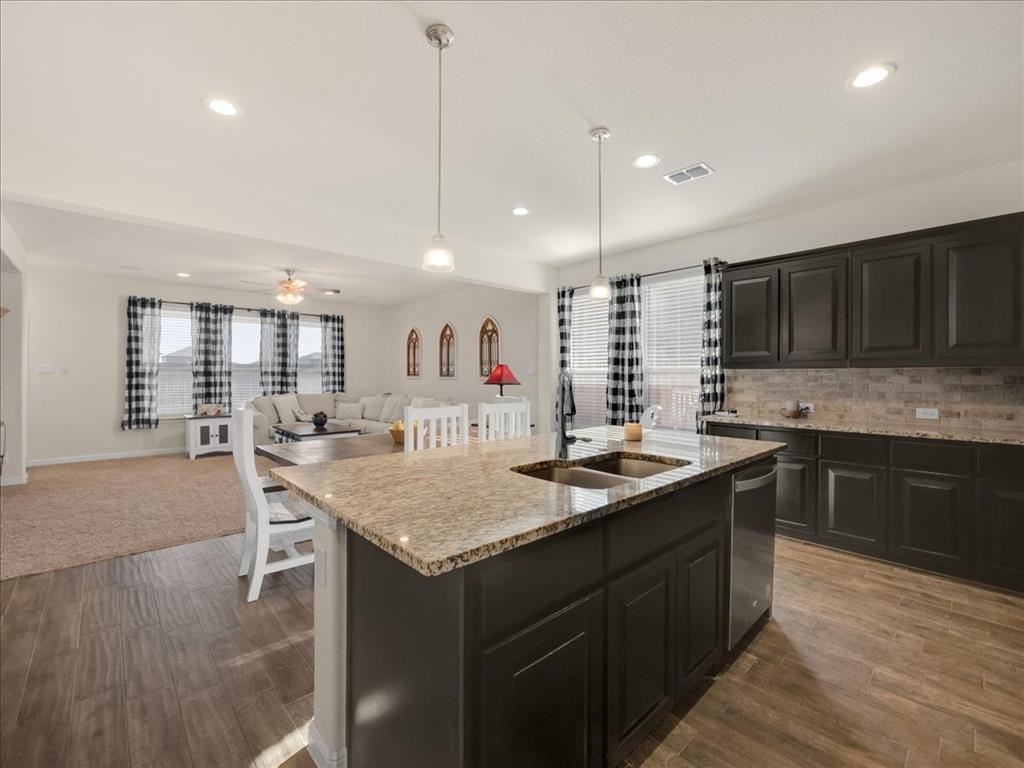 1124 Nelson Pl #1 - Photo 7 of 18