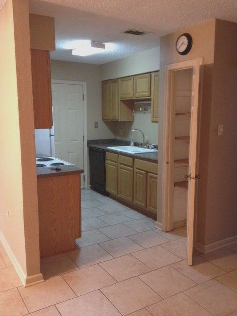 338 Woodland Dr - Photo 3 of 15