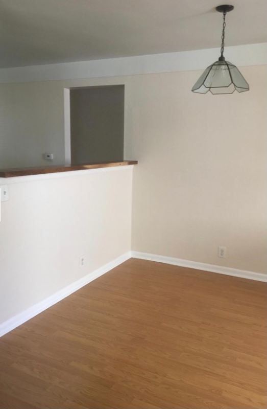 1110 Macdonald Ave - Photo 3 of 8