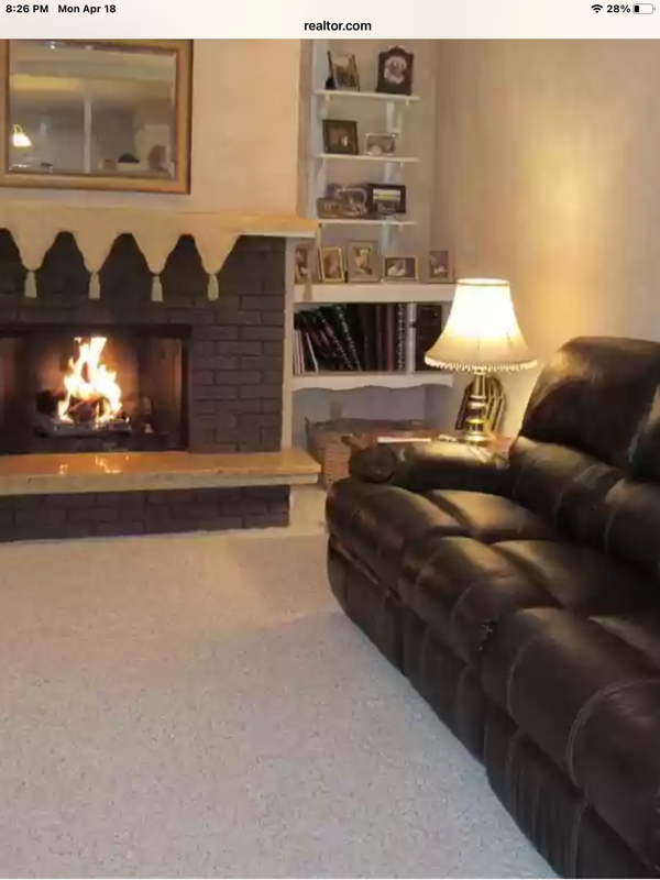 3733 Bryn Mawr Dr - Photo 3 of 6