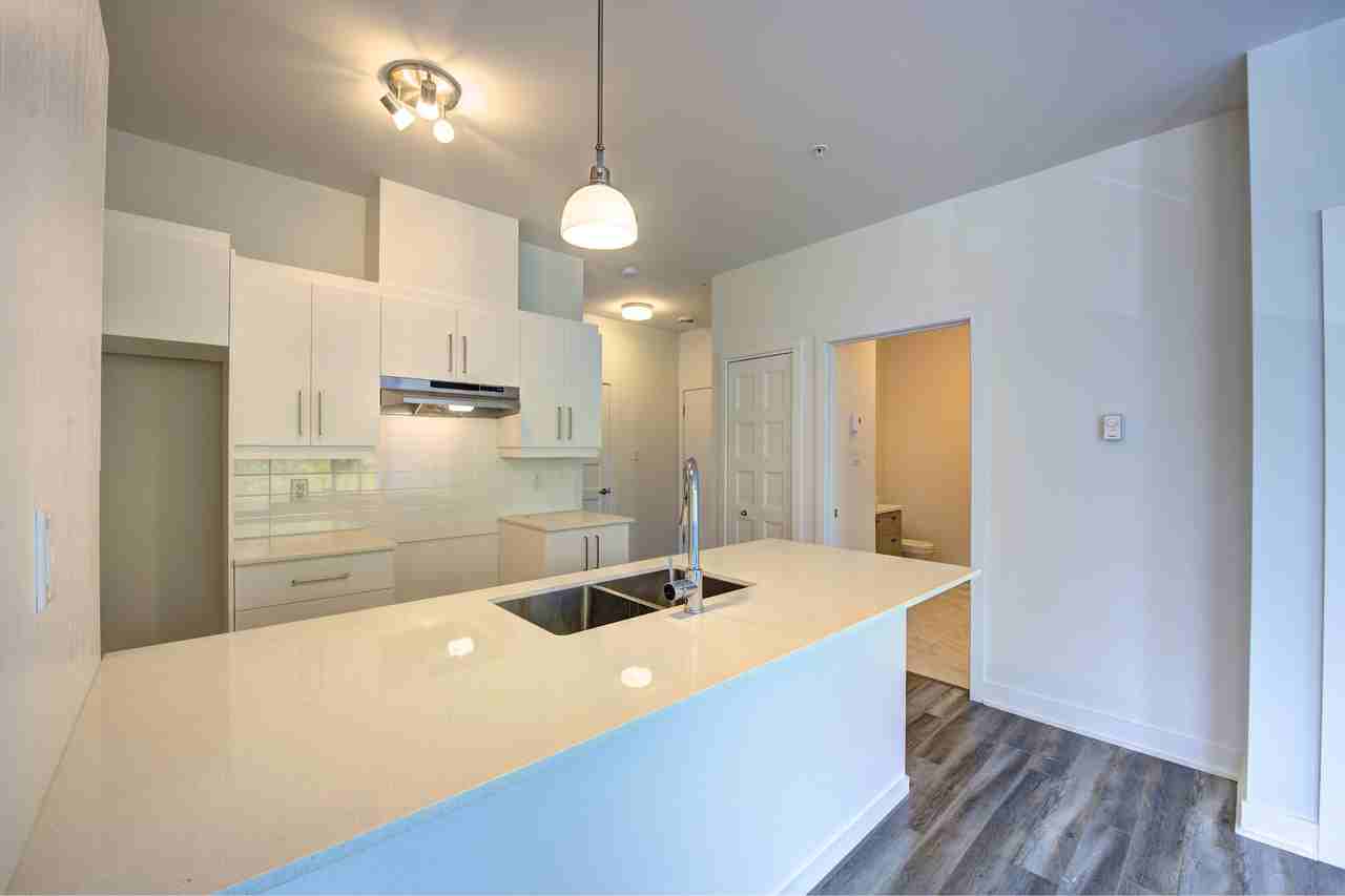 430 Rue Notre Dame #203