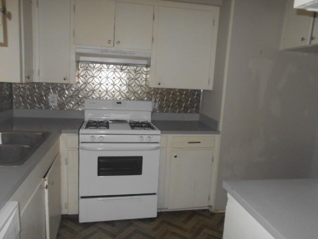 1139 Harrison Drive - Photo 3 of 11