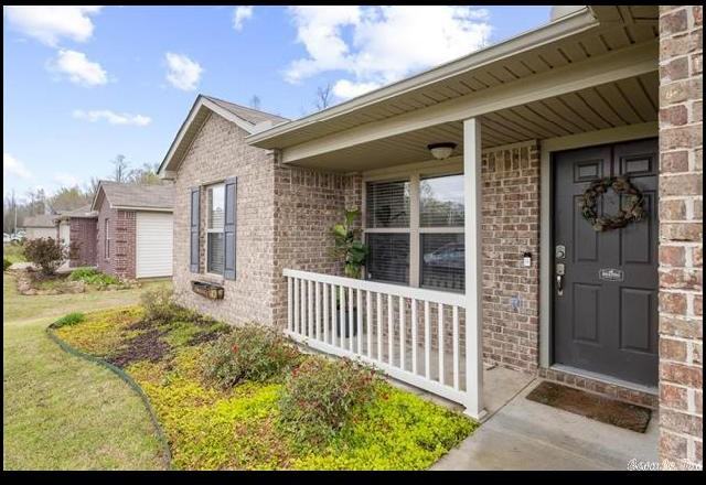 1318 Matehuala Blvd - Photo 2 of 10