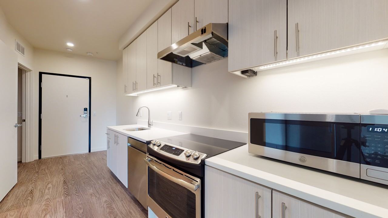 Acqua Apartments - Photo 2 of 133