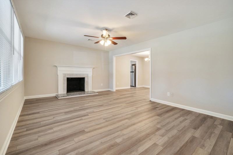 5 Ward Dr - Photo 2 of 24