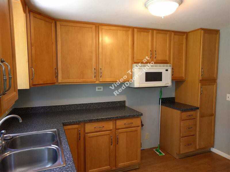 736 Southbriar Rd - Photo 3 of 11