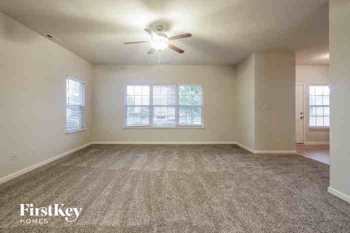 3043 Sholty Ct - Photo 3 of 15