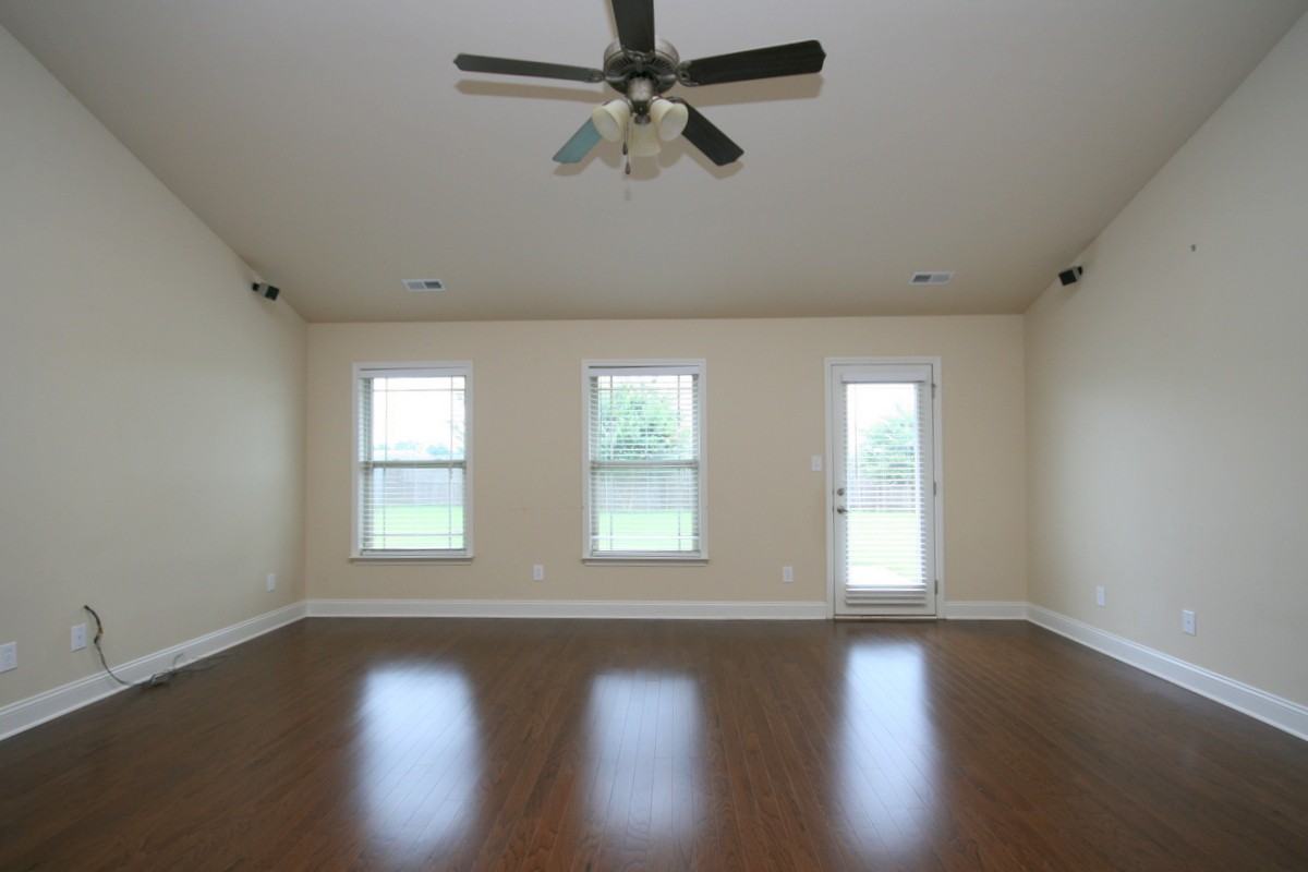 228 Grantham Cir #1 - Photo 2 of 20