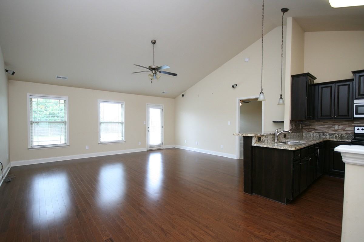 228 Grantham Cir #1 - Photo 6 of 20