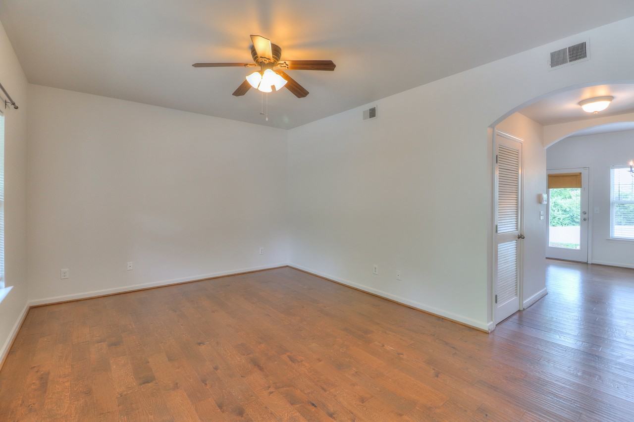 702 Vernon Ave #1 - Photo 6 of 22