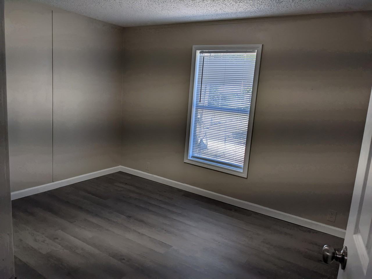 716 Scott Dr #1 - Photo 7 of 15