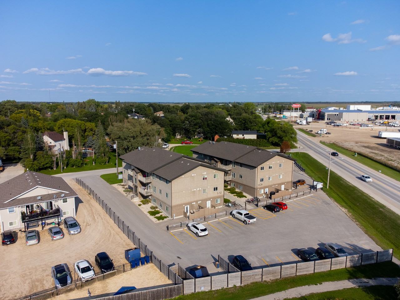 Oakdale Towers - Photo 2 of 8