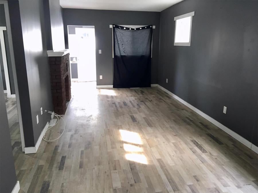 1112 Rae St - Photo 3 of 10