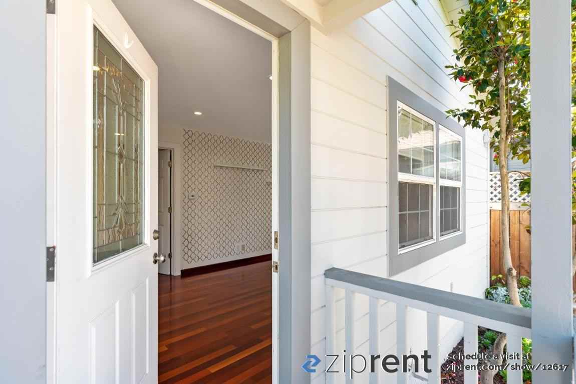 487 36th St #487 - Photo 3 of 19