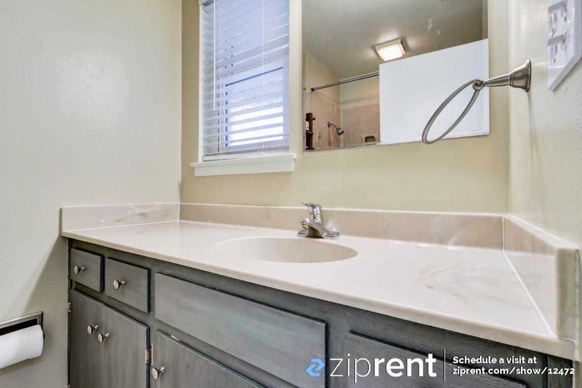 4621 Hayford Way - Photo 3 of 19