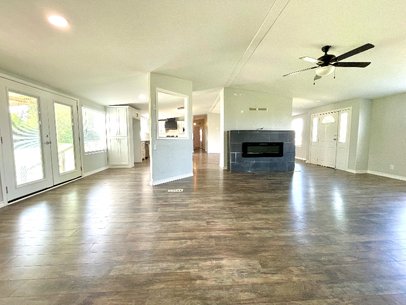 1297 Wildhorse Ln - Photo 3 of 16