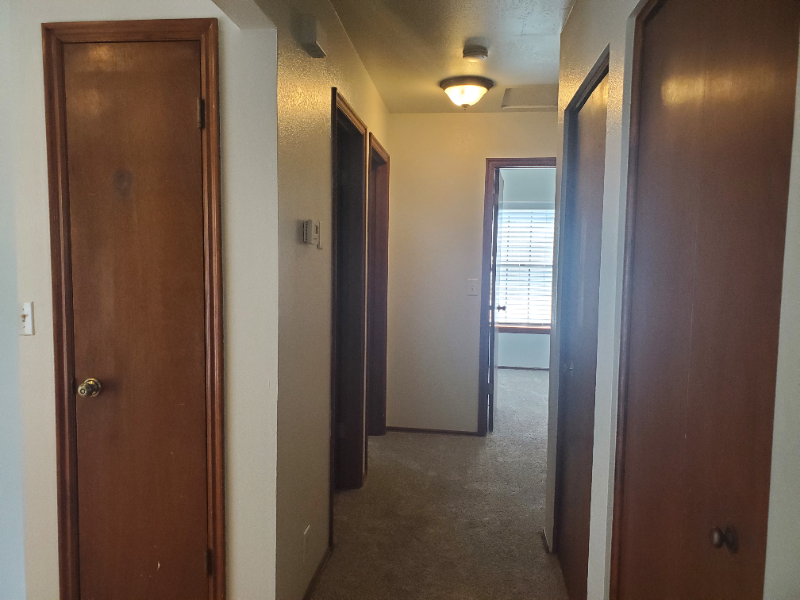 6849 S.W. - Photo 2 of 9