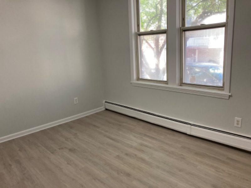 102 Evergreen St #1F - Photo 3 of 5