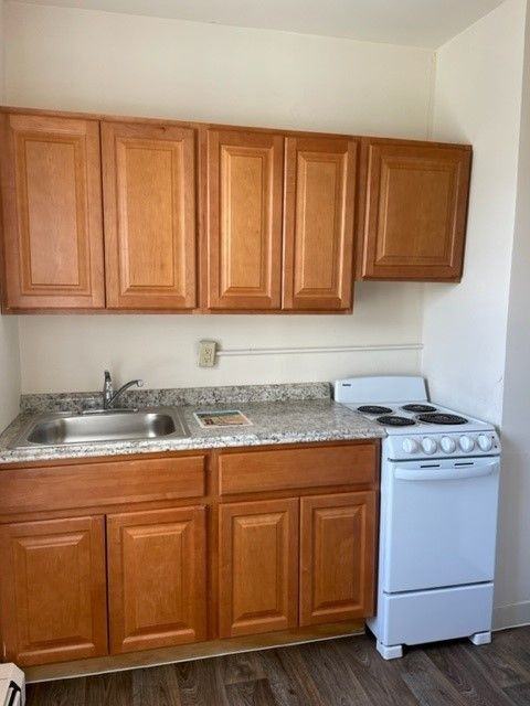 3310 Arch St - Photo 3 of 3