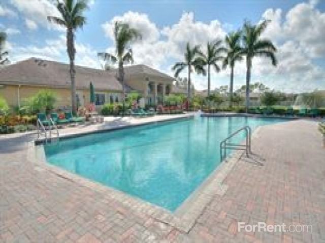 Gateway Club - Photo 2 of 18