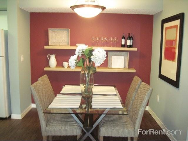 Lakeview Cove - Photo 2 of 18