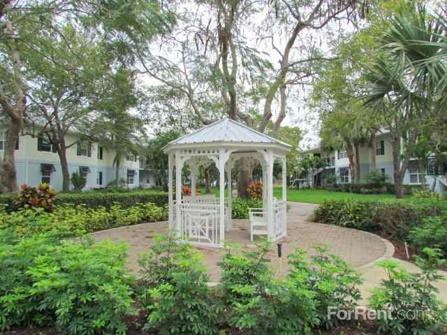 Groves of Delray - Photo 2 of 45