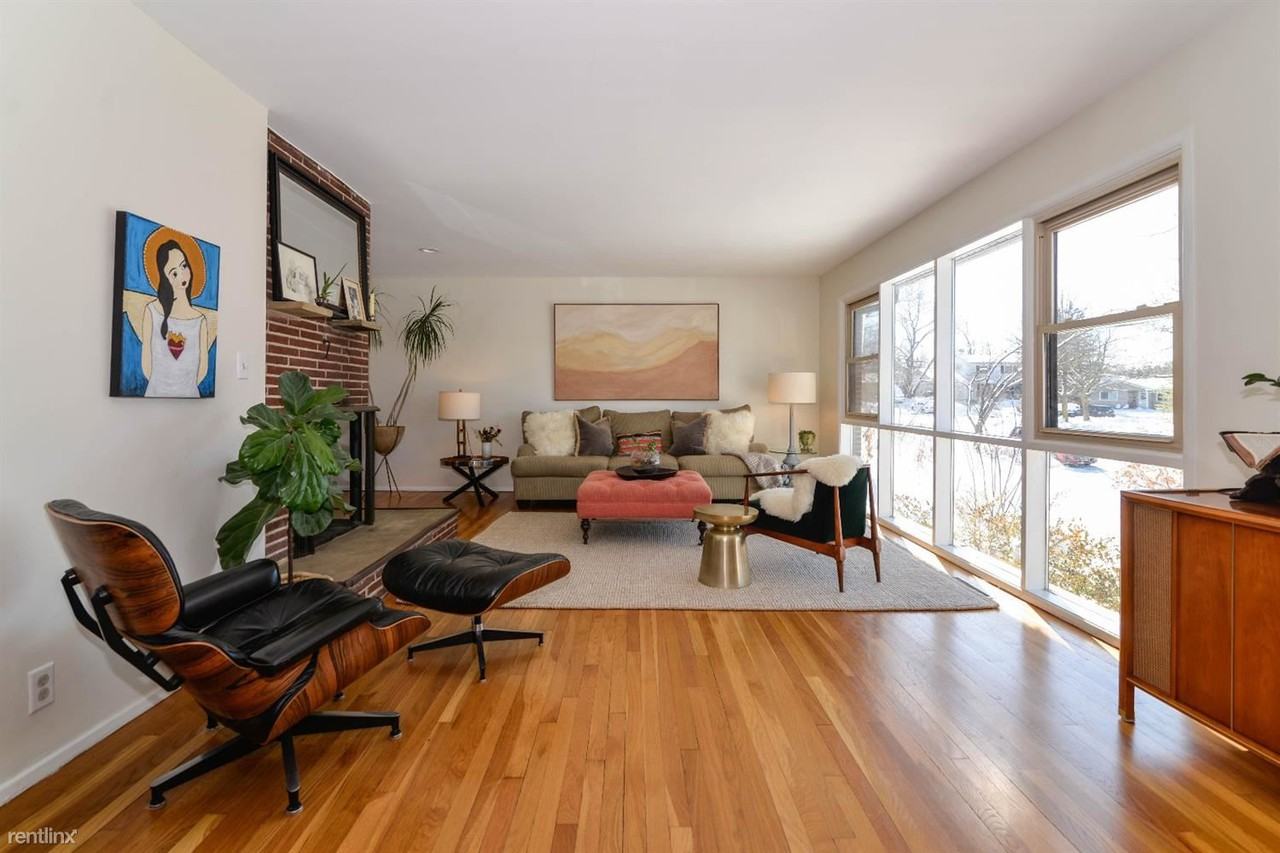 921 Lennox St - Photo 3 of 23