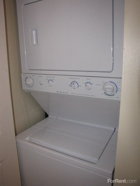 The Wynhaven Apartments - Photo 3 of 12