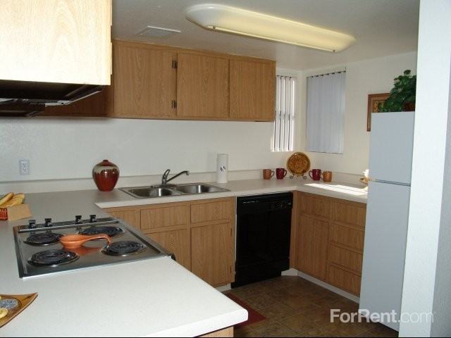 Casas Lindas - Photo 3 of 17