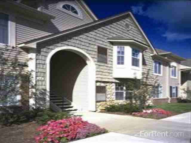 Legends Fox Creek - Photo 2 of 8