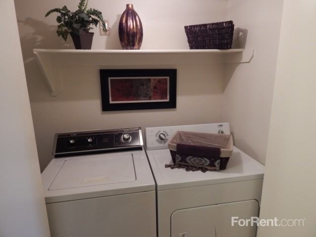 Colonia and Hacienda Del Rio Apartments - Photo 2 of 61