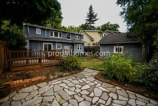 3514 NE 26th Ave - Photo 2 of 24