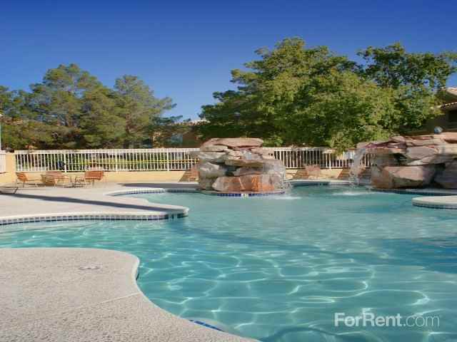 Flamingo Chateau - Photo 2 of 31