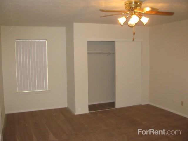 Del Prado Apartments - Photo 3 of 12