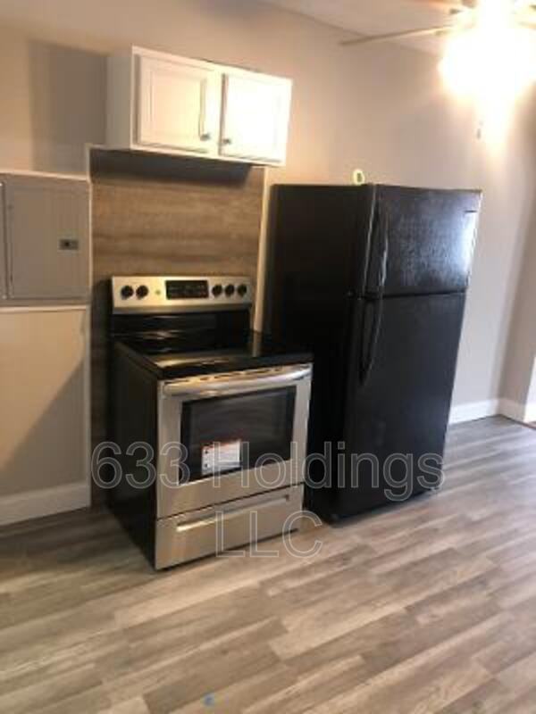 104 N Niles St - Photo 3 of 12