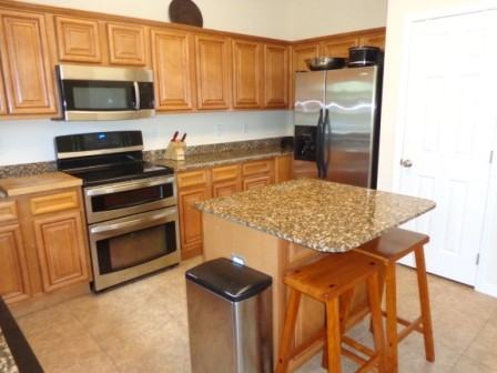 1452 Bentley Cir - Photo 2 of 11