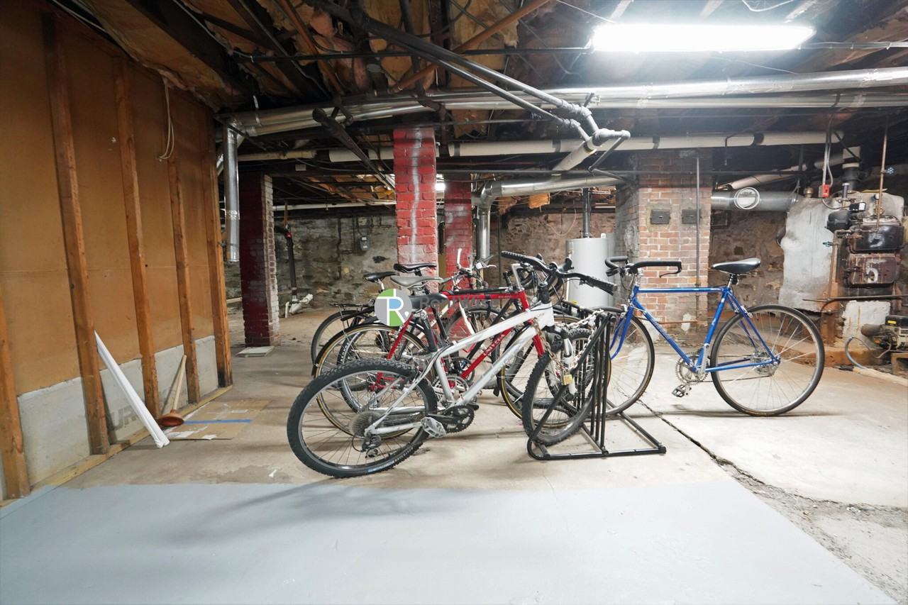 23 Maple St #6 - Photo 5 of 5